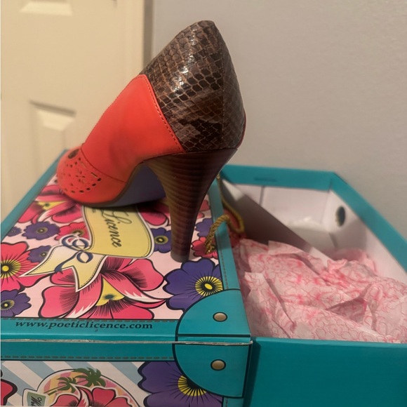 Poetic License Coral Cut-Out Heels - Picture 2 of 4